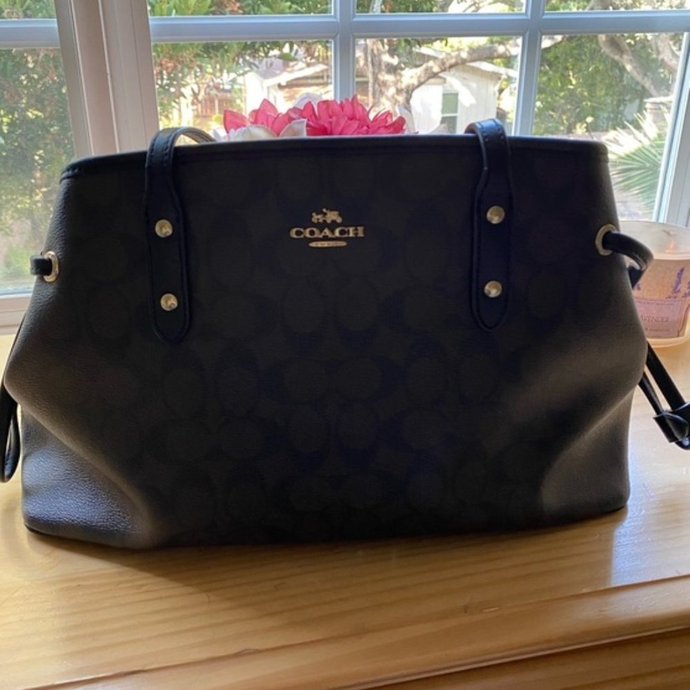 COACH Drawstring Carryall In Signature Canvas*** - Picture 5 of 13